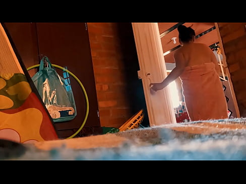 ❤️ මගේ බාප්පා මාව නාන්න එනවා, මම නානකොට එයා මට කෙලවනවා. Sex video අප වෙත  ❌️