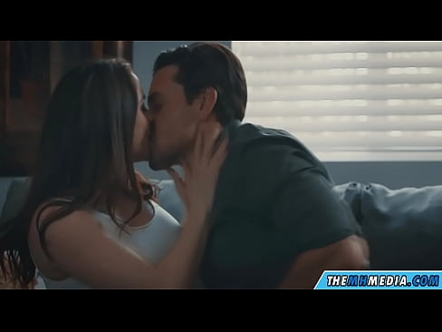 ❤️ හොඳ කඩවසම් මවක් සමඟ ආදර ලිංගික හැසිරීම Sex video අප වෙත ❌️